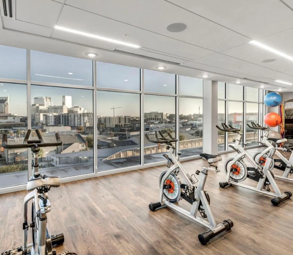 Hendrix Nashville Pool Gym Free Parking Apartamento